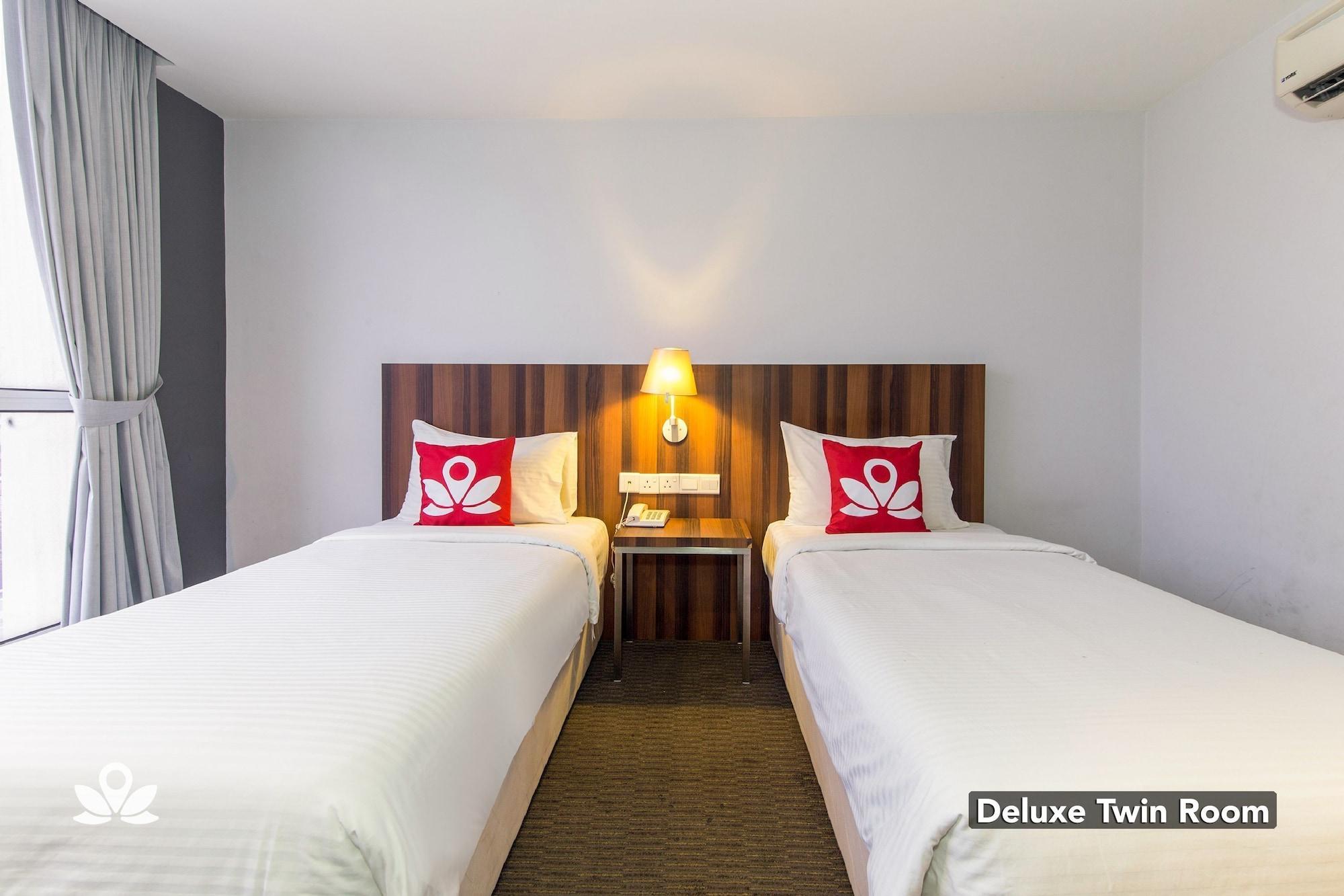 Zen Rooms Sakura Boutique Hotel Куала-Лумпур Экстерьер фото