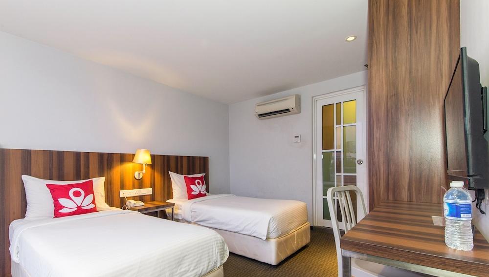 Zen Rooms Sakura Boutique Hotel Куала-Лумпур Экстерьер фото