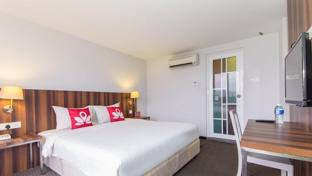 Zen Rooms Sakura Boutique Hotel Куала-Лумпур Экстерьер фото