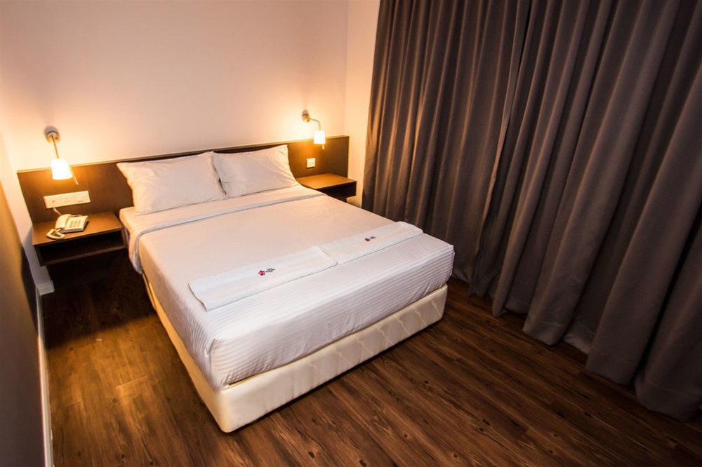 Zen Rooms Sakura Boutique Hotel Куала-Лумпур Экстерьер фото