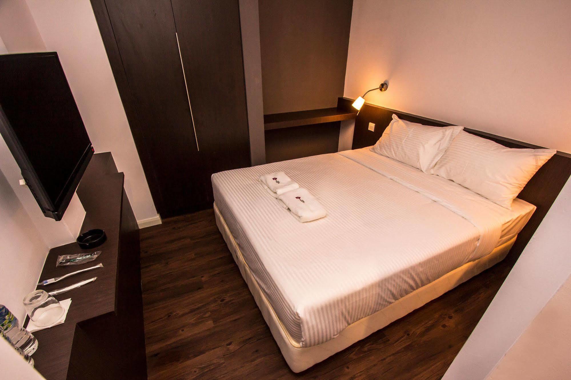 Zen Rooms Sakura Boutique Hotel Куала-Лумпур Экстерьер фото